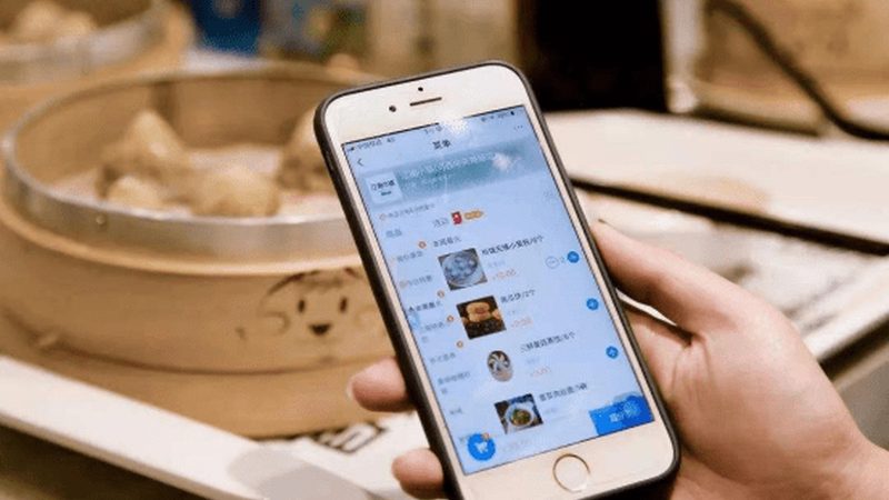 擦玻璃家政服务的价格通常由以下几个因素构成：